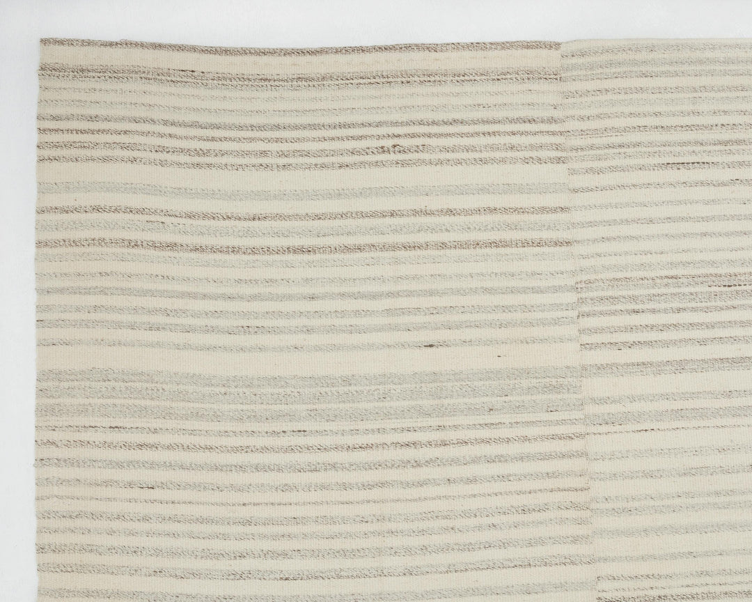 Kilim Rug 9' 6" x 11' 7" | No. VR95426
