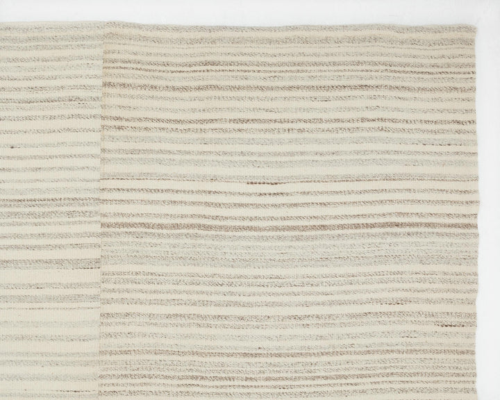 Kilim Rug 9' 6" x 11' 7" | No. VR95426