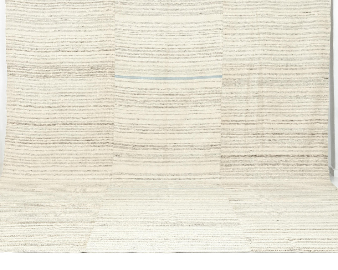 Kilim Rug 9' 6" x 11' 7" | No. VR95426