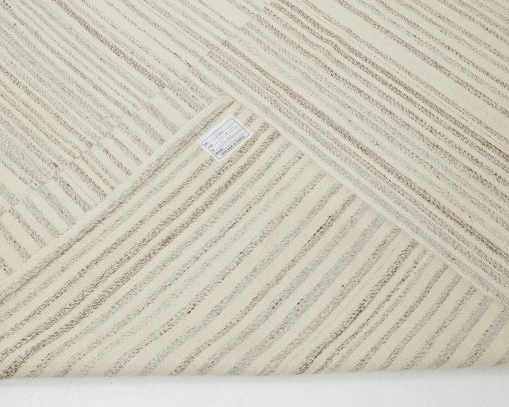 Beige Kilim Rug 10' x 13' 6" | No. VR38724