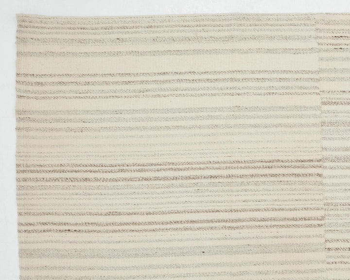 Beige Kilim Rug 10' 2" x 13' 5" | No. VR92908