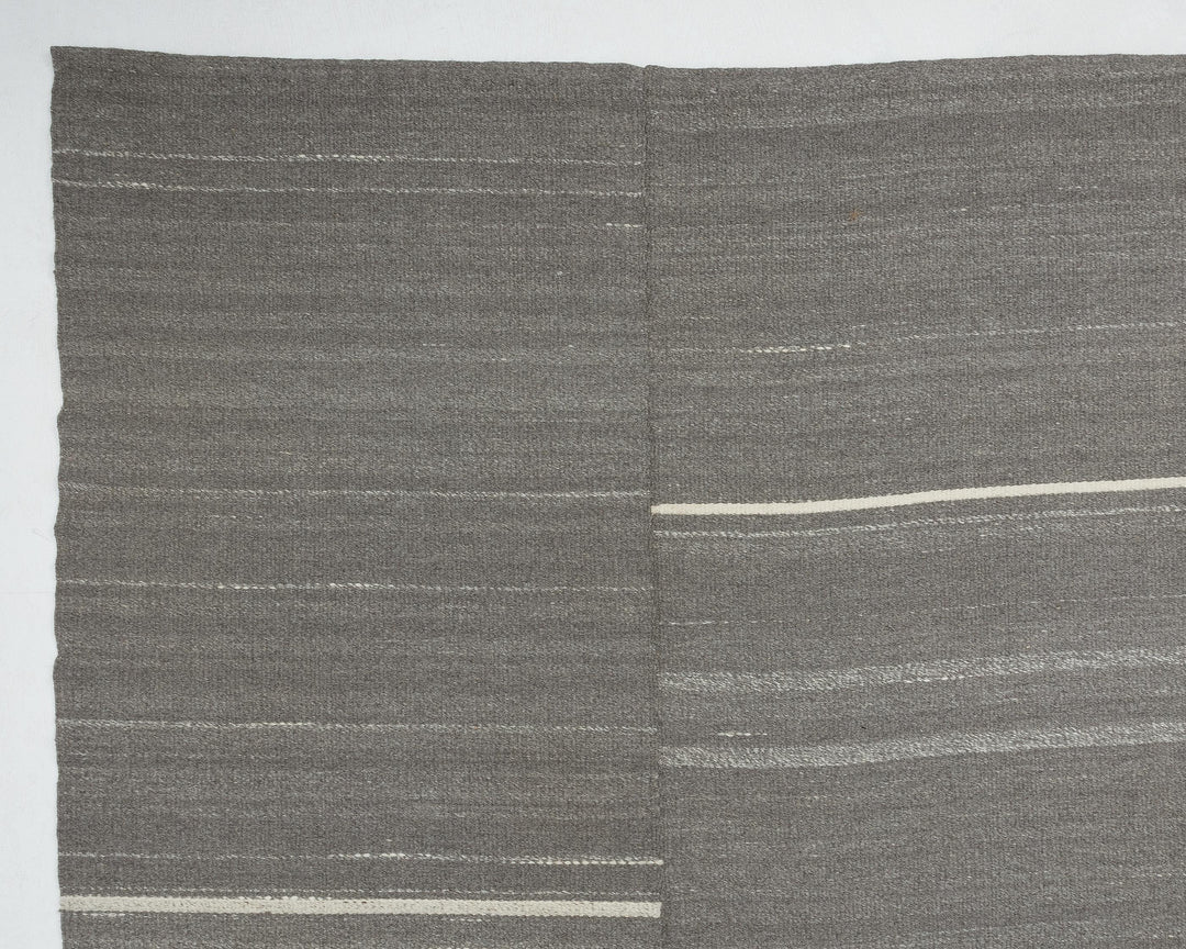 Gray Kilim Rug 9' 5" x 12' 10" | No. VR64987