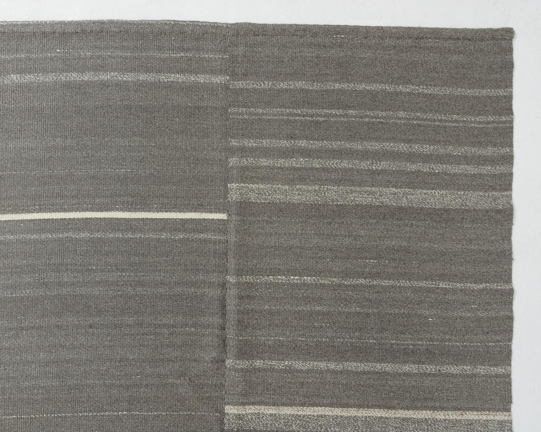 Gray Kilim Rug 9' 5" x 13' 2" | No. VR91887