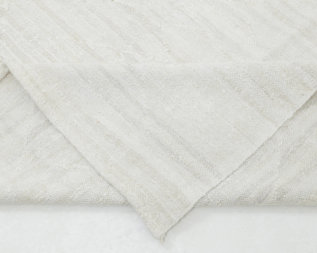 White Kilim Rug 12' 6" x 9' 11" | No. VR38835