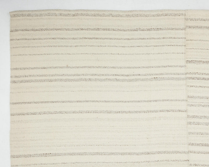 Beige Kilim Rug 10' x 13' 6" | No. VR24679