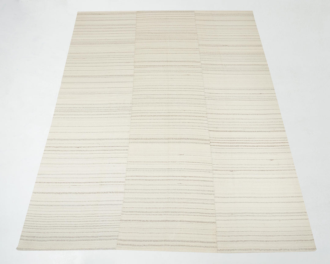 Beige Kilim Rug 10' x 13' 6" | No. VR24679