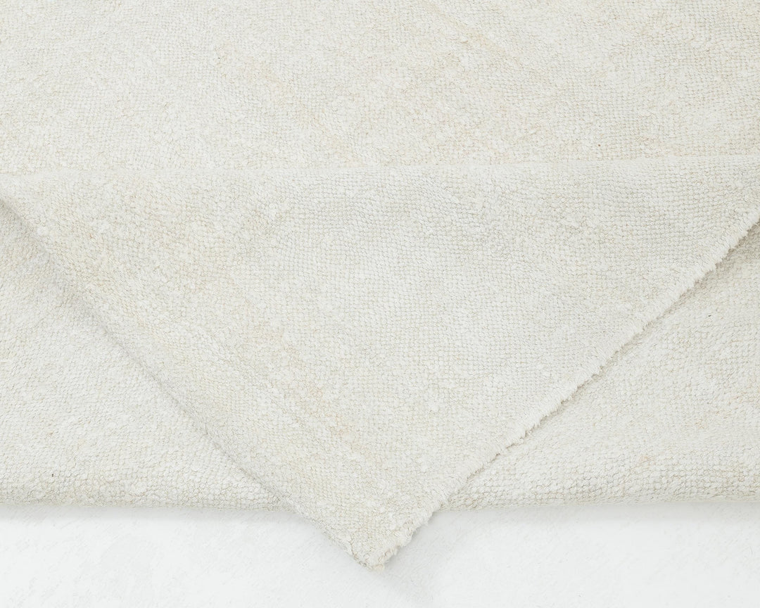 White Kilim Rug 8' 6" x 11' 2" | No. VR16042