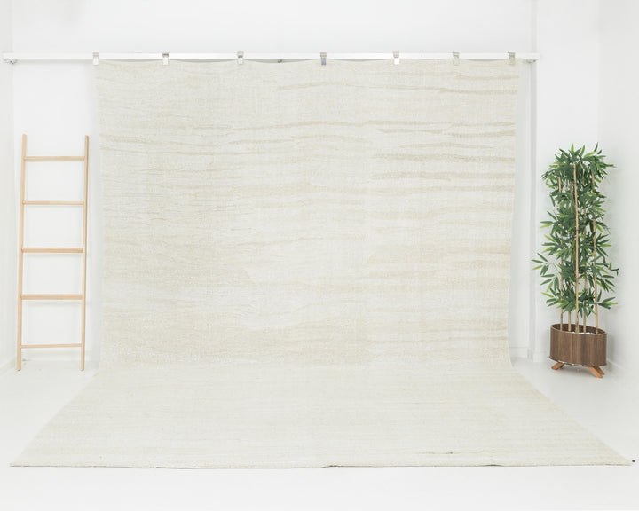 Ivory Kilim Rug 8' 10" x 11' 4" | No. VR93237