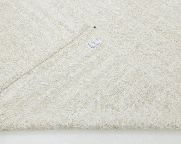 Ivory Kilim Rug 8' 10" x 11' 4" | No. VR93237