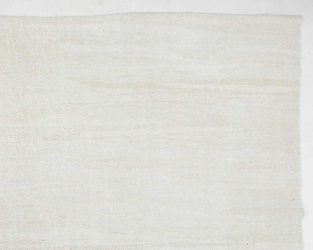 White Kilim Rug 9' 10" x 12' 10" | No. VR33556