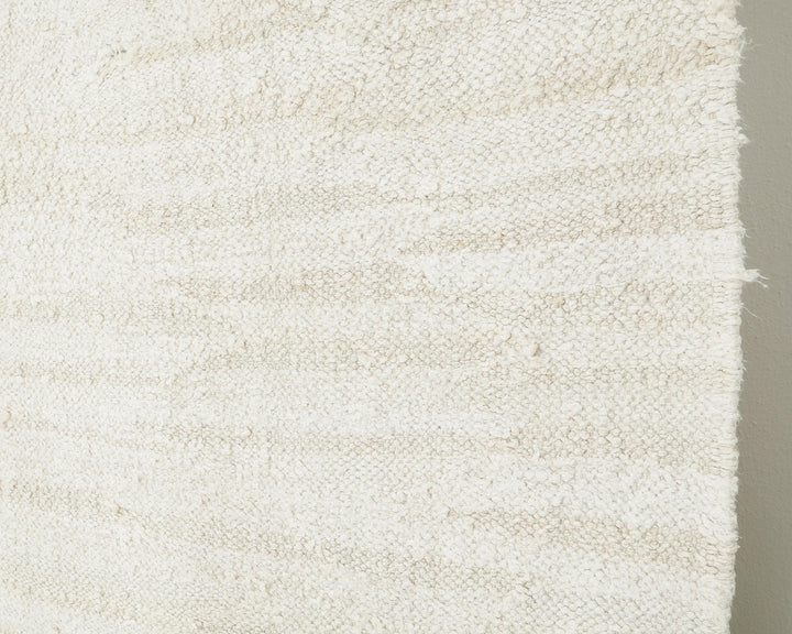 White Kilim Rug 9' 10" x 12' 10" | No. VR33556