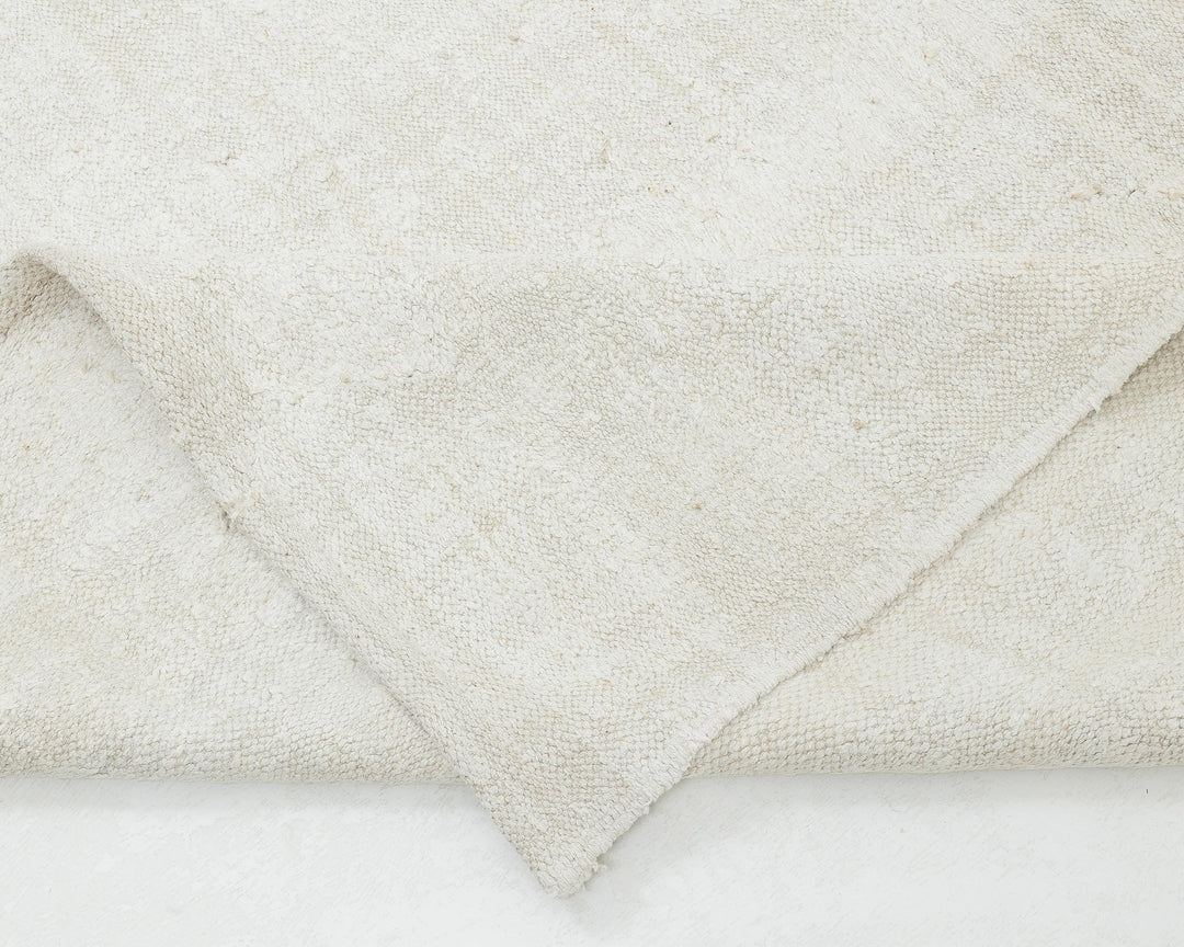 White Kilim Rug 9' x 12' 1" | No. VR72338