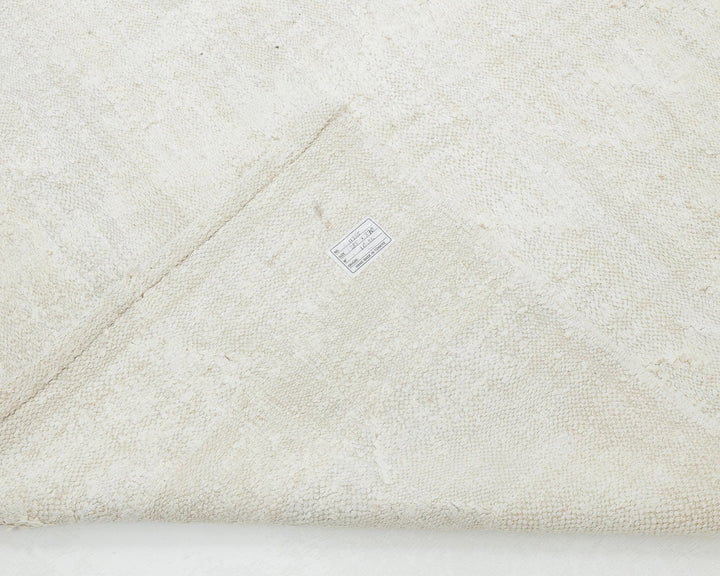 White Kilim Rug 9' x 12' 1" | No. VR72338