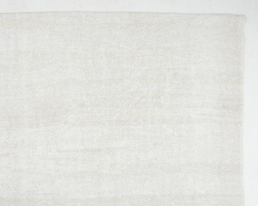 White Kilim Rug 9' 6" x 12' 1" | No. VR23856