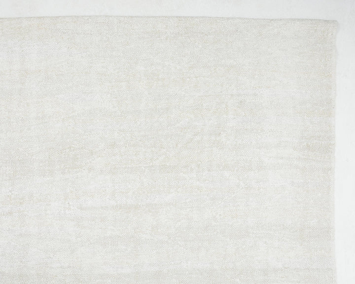 White Kilim Rug 9' 6" x 12' 1" | No. VR23856