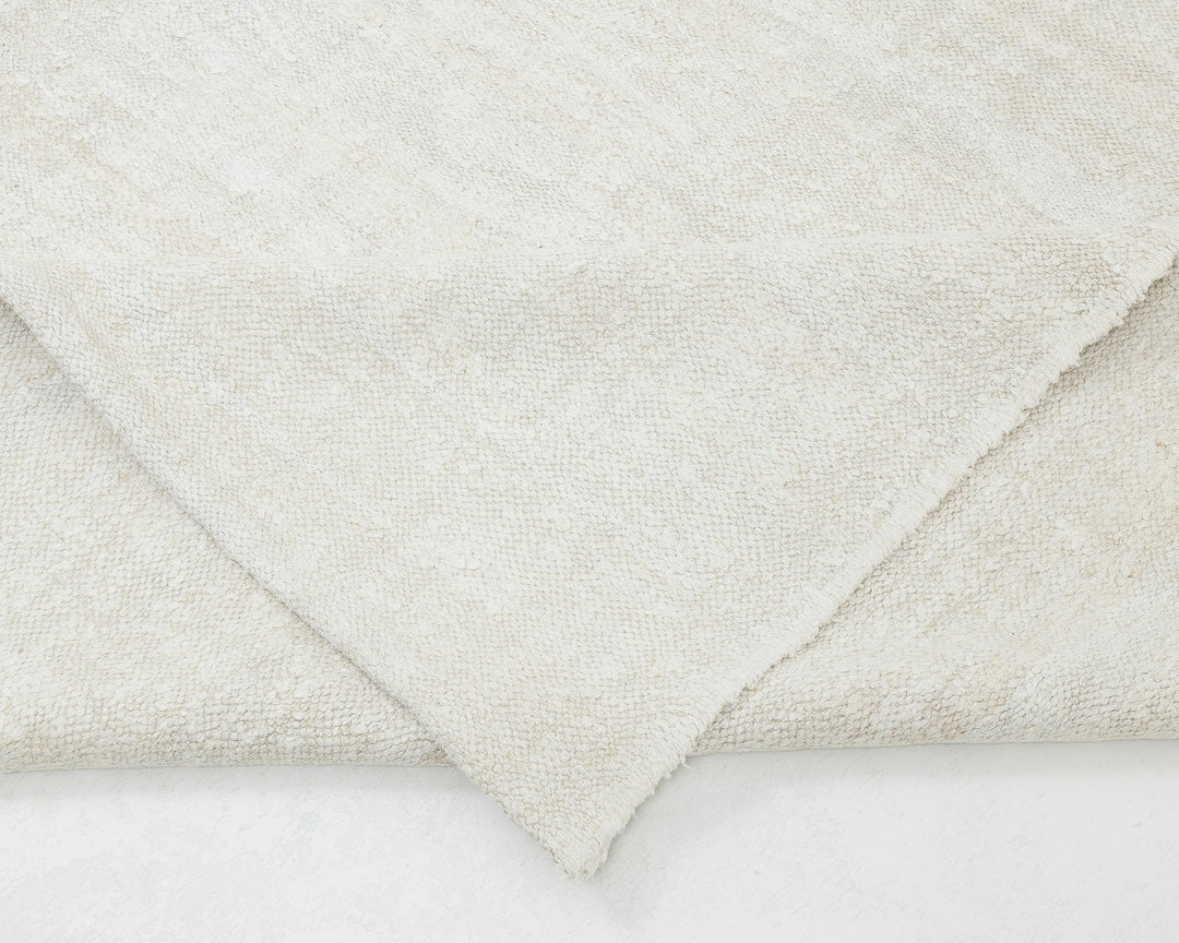 White Kilim Rug 9' 6" x 12' 1" | No. VR23856