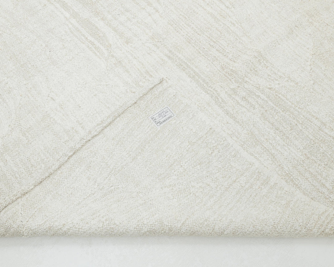 White Kilim Rug 9' 1" x 11' 7" | No. VR83571