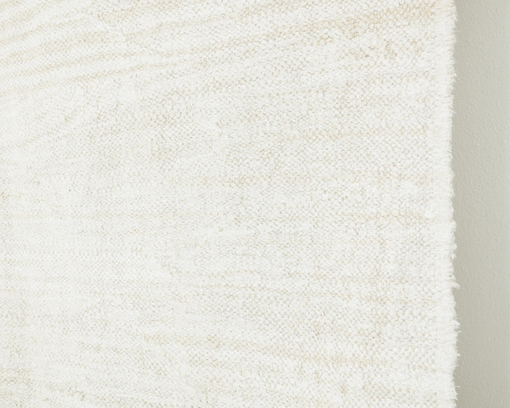 White Kilim Rug 8' 1" x 11' 1" | No. VR19514