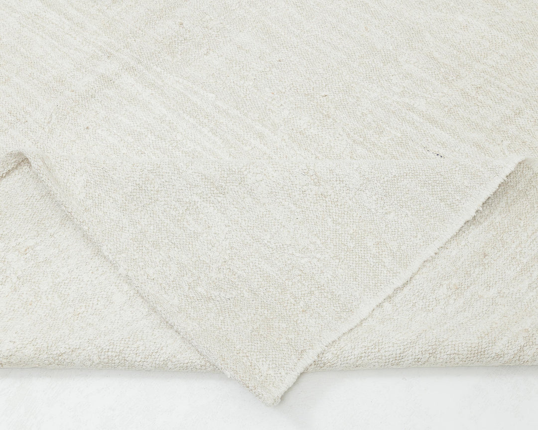 White Kilim Rug 8' 1" x 11' 1" | No. VR19514