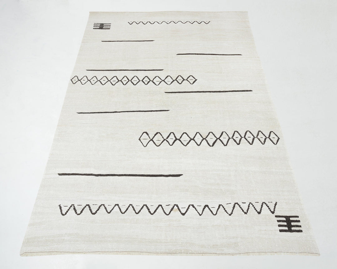 White Kilim Rug 8' x 12' 4" | No. VR41784