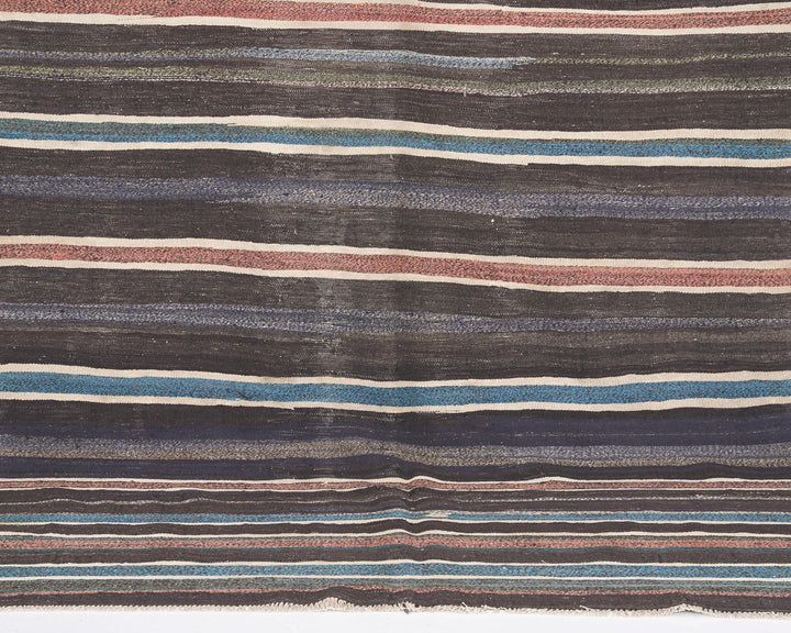 Kilim Rug 6' 5" x 9' 2" | No. VR83995