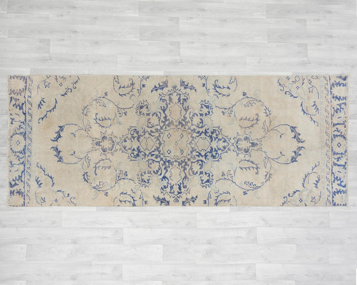Runner Rug 3' x 8' | No. VR74540