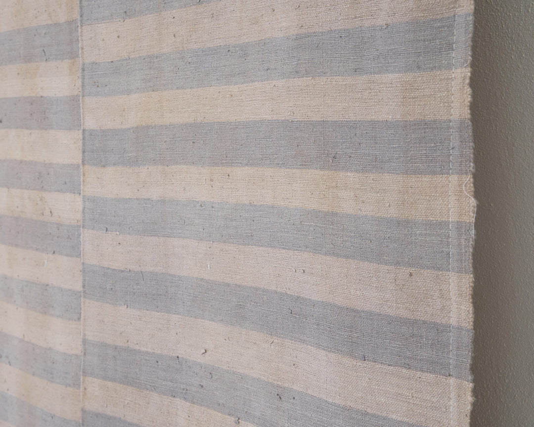 Kilim Rug 5' 4" x 9' 5" | No. VR42805