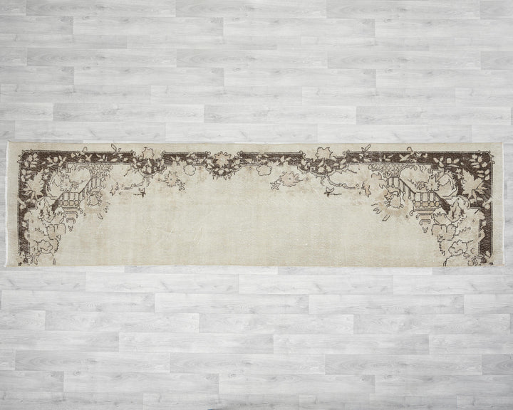Runner Rug 10' 7" x 2' 7" | No. VR52598