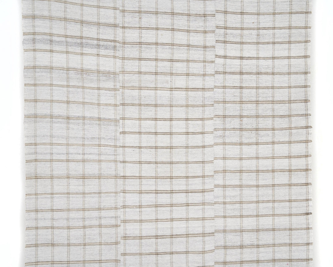 Gray Kilim Rug 5' 6" x 7' 10" | No. VR74175