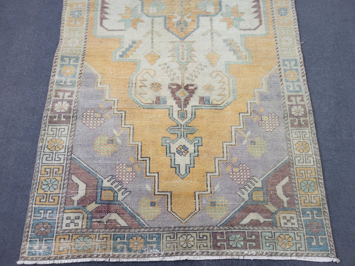 Turkish Oushak Rug 4' x 8' 4" Hand-Knotted close-up