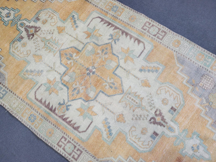 Turkish Oushak Rug 4' x 8' 4" Hand-Knotted pattern