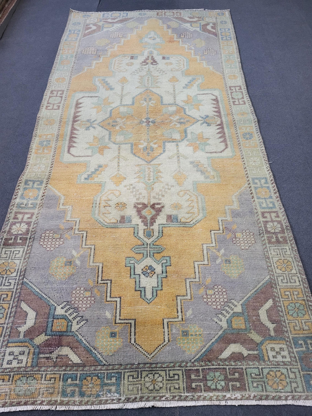 Turkish Oushak Rug 4' x 8' 4" Hand-Knotted border
