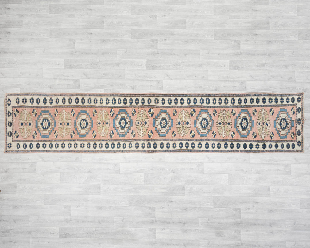 Runner Rug 2' 5" x 11' 7" | No. VR37785