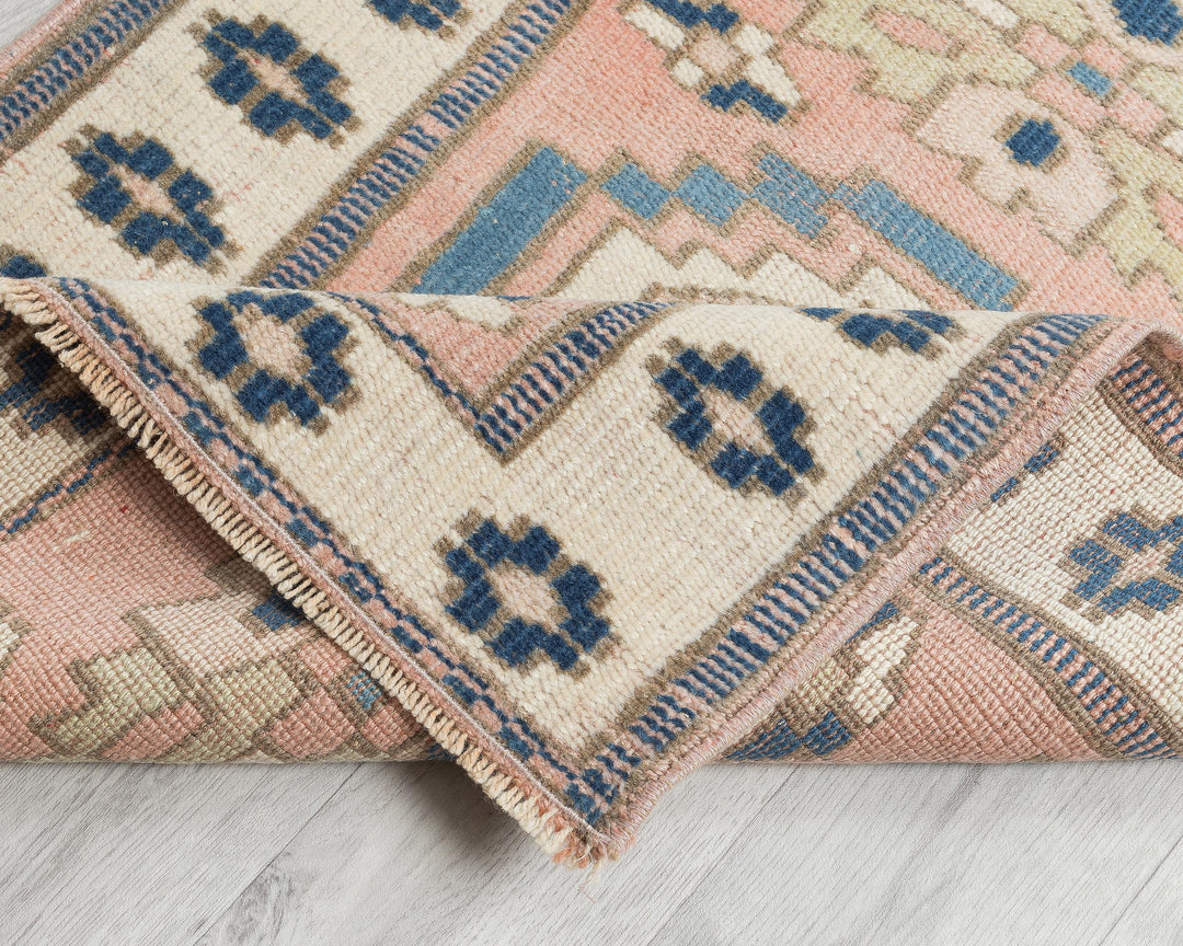 Runner Rug 2' 5" x 11' 7" | No. VR37785