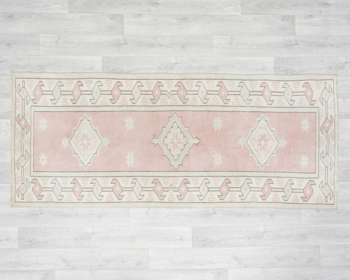 Beige Oushak Rug 2' 7" x 6' 2" | No. VR24132