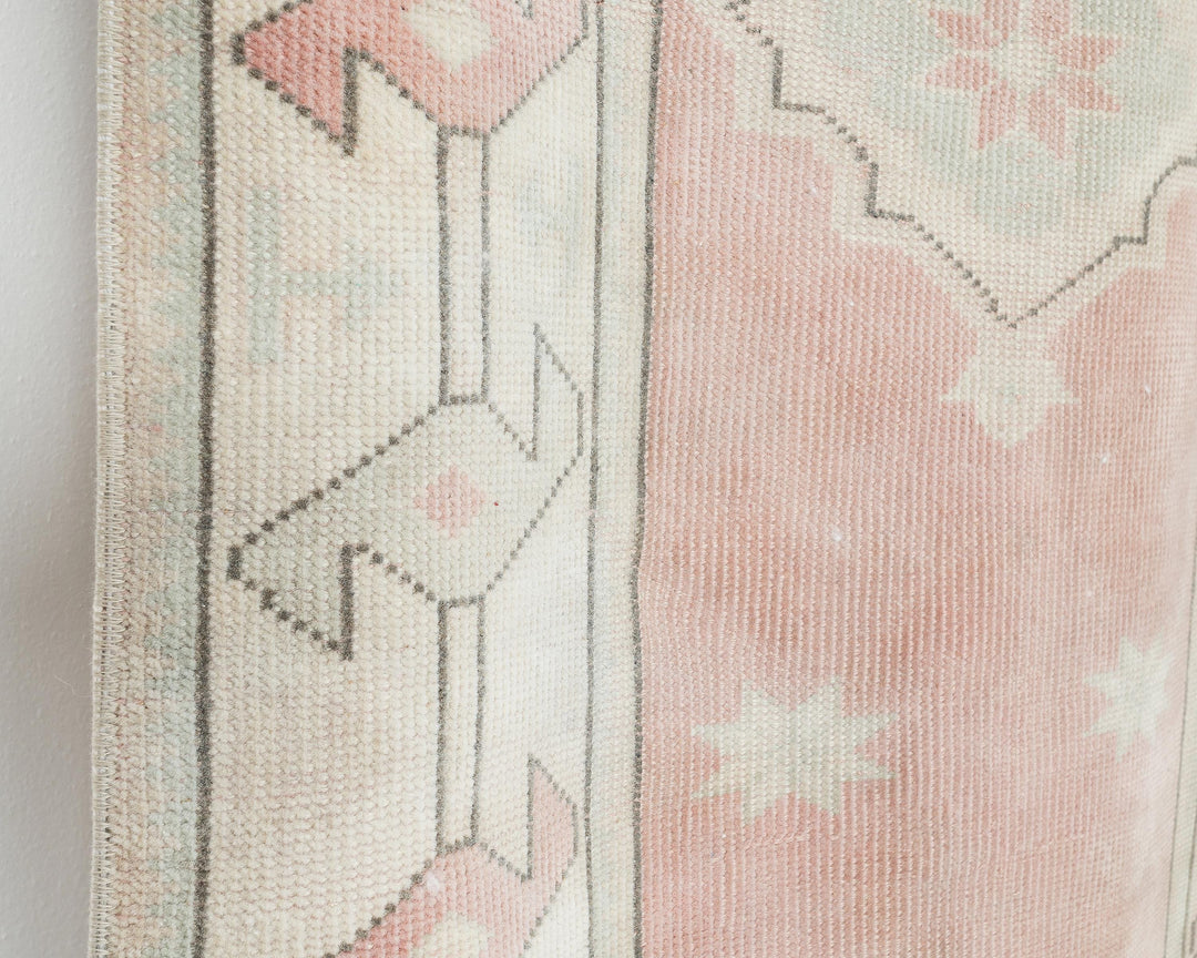 Beige Oushak Rug 2' 7" x 6' 2" | No. VR51816