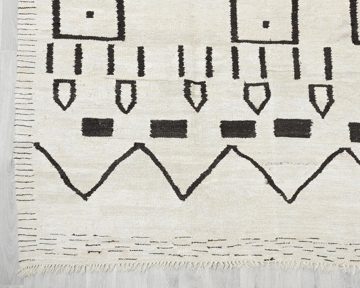Black Kilim Rug 9' 10" x 12' 1" | No. VR19506