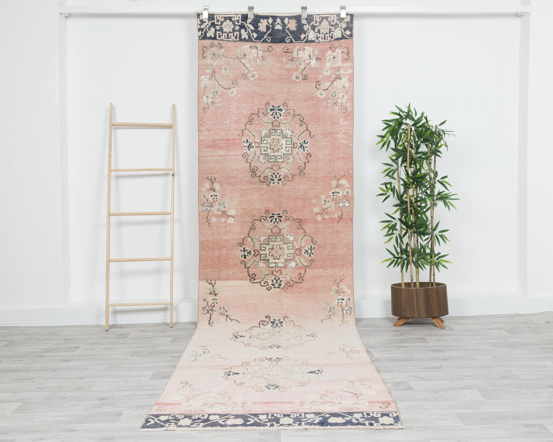 Runner Rug 3' 4" x 11' 7" | No. VR12559
