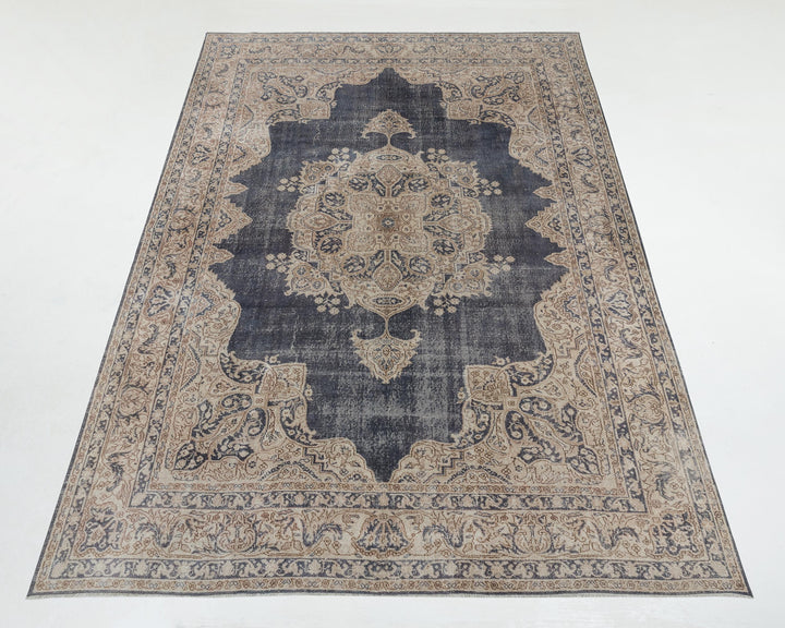 Blue Oushak Rug 7' 6" x 10' 8" | No. VR81468