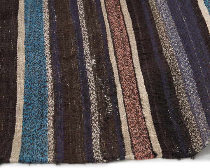 Kilim Rug 6' 5" x 9' 2" | No. VR83995