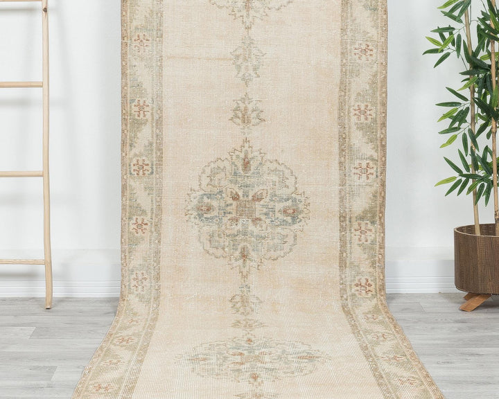Runner Rug 2' 11" x 11' 5" | No. VR75169