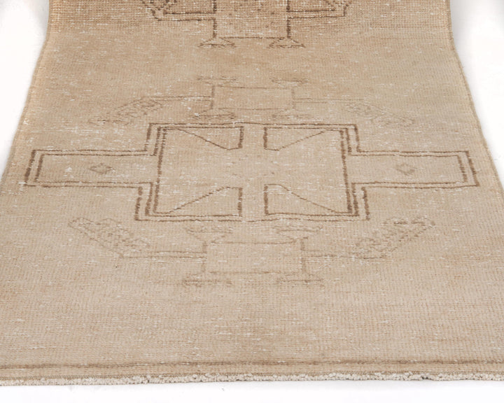 Runner Rug 2' 7" x 11' | No. VR60023