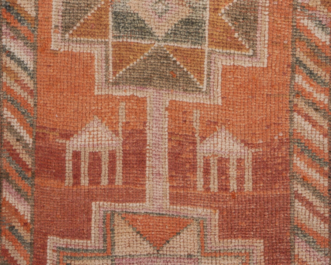 Runner Rug 2' 5" x 9' 5" | No. VR94891