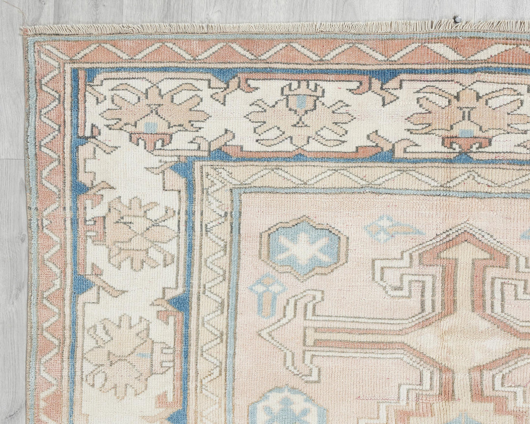 Beige Oushak Rug 5' 1" x 7' 8" | No. VR39824