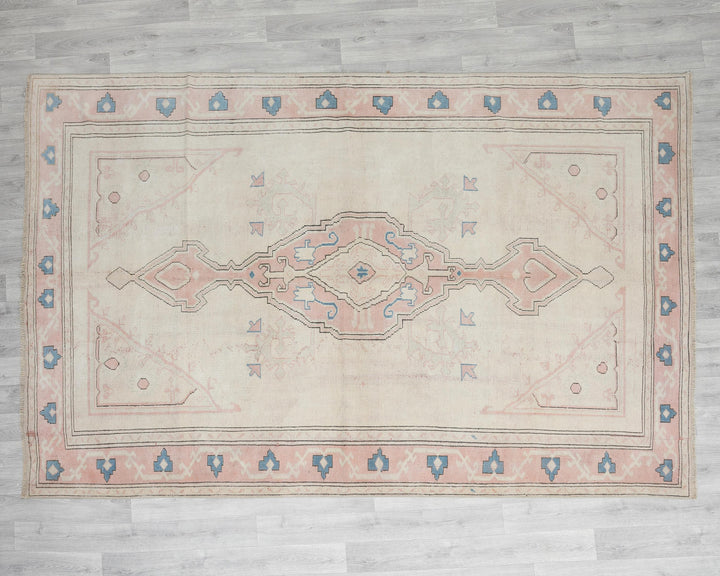 Beige Oushak Rug 6' 3" x 9' 2" | No. VR32890