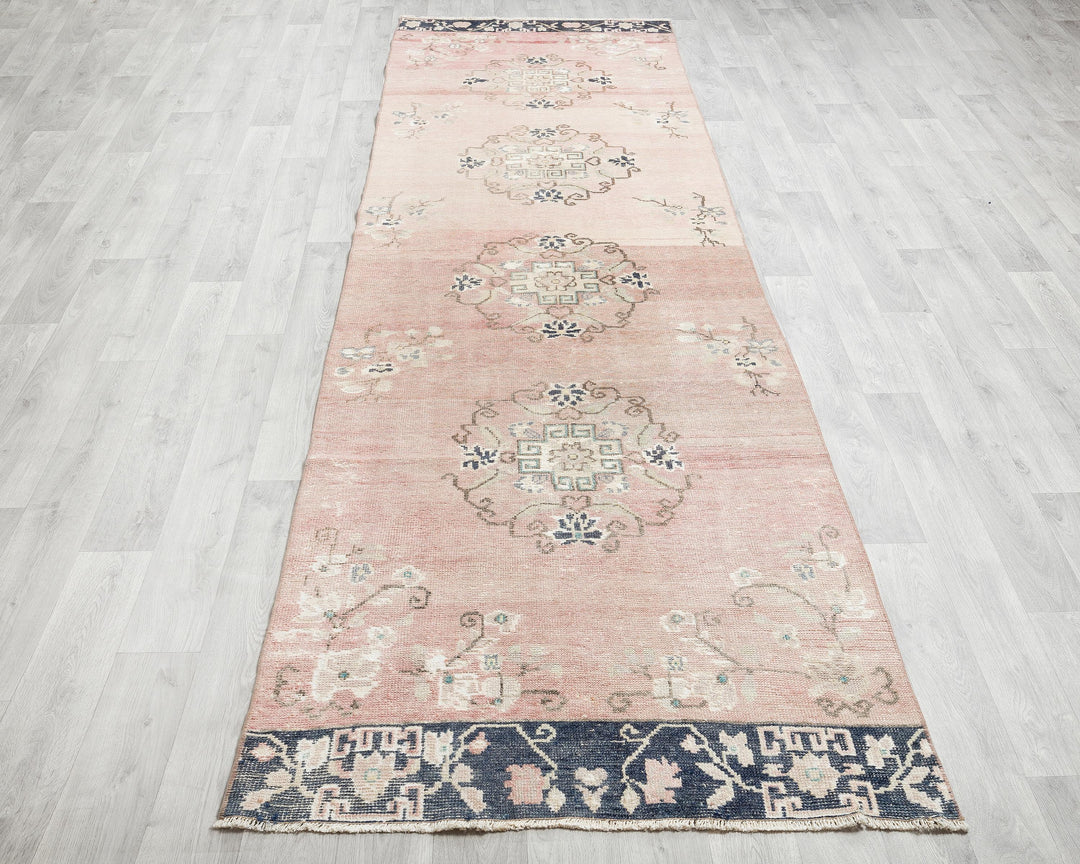 Runner Rug 3' 4" x 11' 7" | No. VR12559