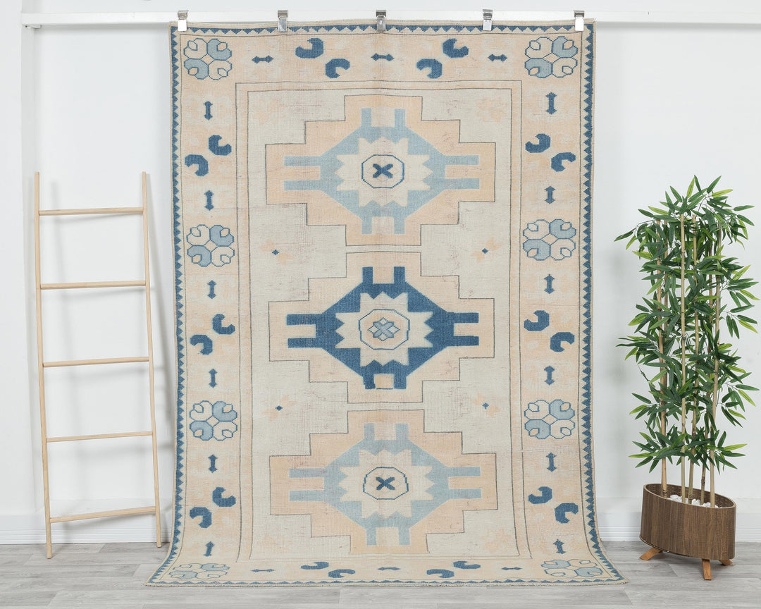 Beige Oushak Rug 5' 7" x 7' 10" | No. VR11602