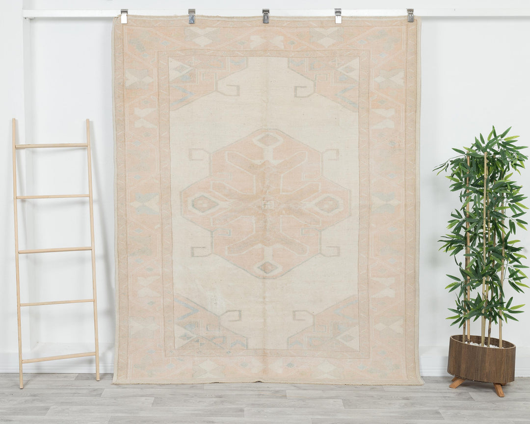 Beige Oushak Rug 7' 1" x 5' 10" | No. VR22774