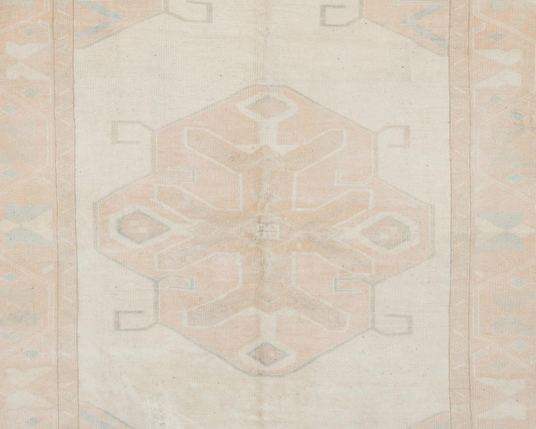 Beige Oushak Rug 7' 1" x 5' 10" | No. VR22774
