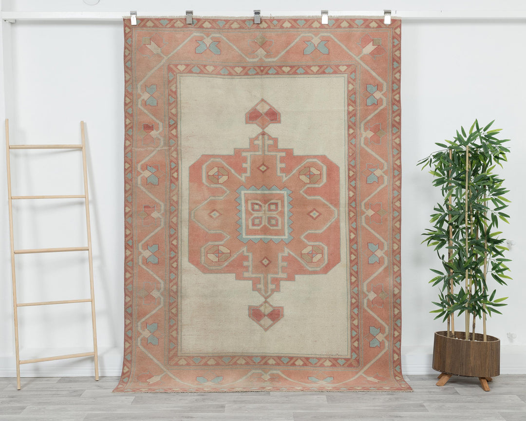 Neutral Oushak Rug 5' 1" x 7' 5" | No. VR59489